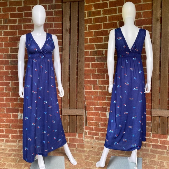 Vintage 1970s Najla New York Empire Waist V-Neck Floral Maxi Dress - Picture 2 of 6